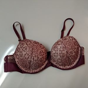 Victoria's Secret 34B pushup bra